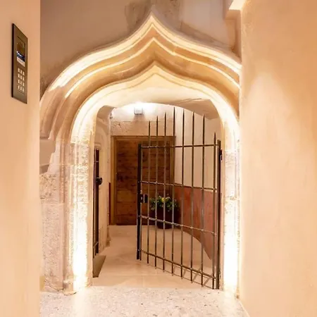 Cote Paradis - De Charme Au Centre-ville De * ボーヌ