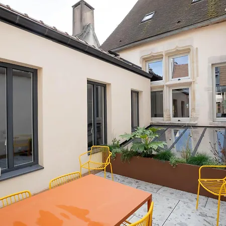 Cote Paradis - De Charme Au Centre-ville De * Beaune (Cote d'Or)