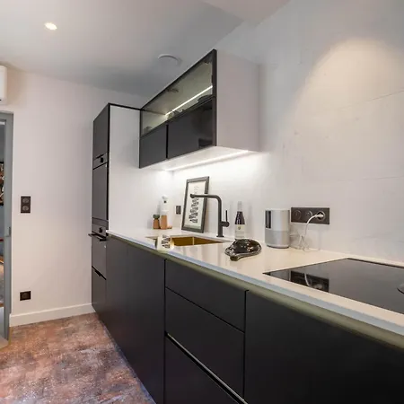 Cote Paradis - De Charme Au Centre-ville De ボーヌ