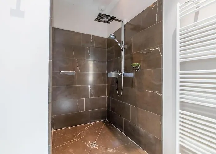 Apartment Cote Paradis - De Charme Au Centre-ville De *