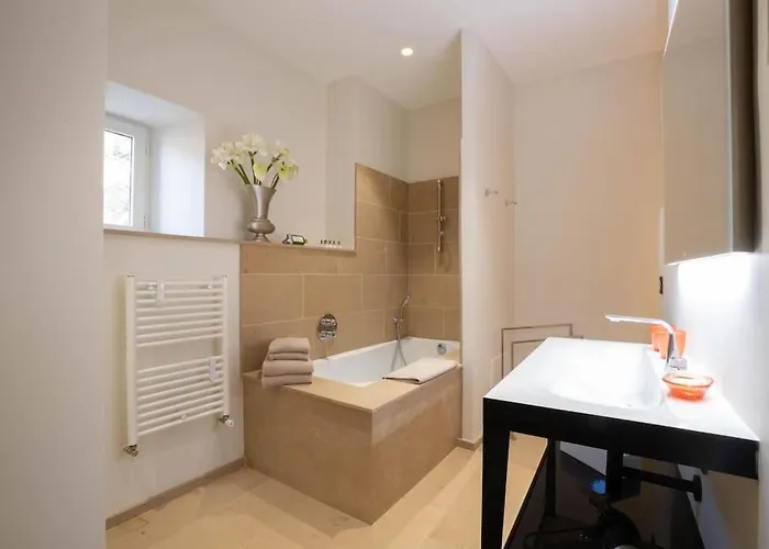 Cote Paradis - De Charme Au Centre-ville De Apartment *