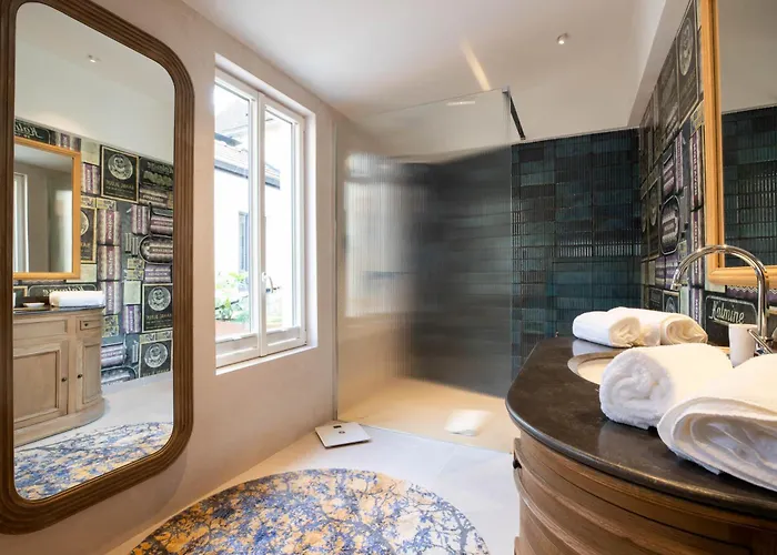 Apartment Cote Paradis - De Charme Au Centre-ville De *