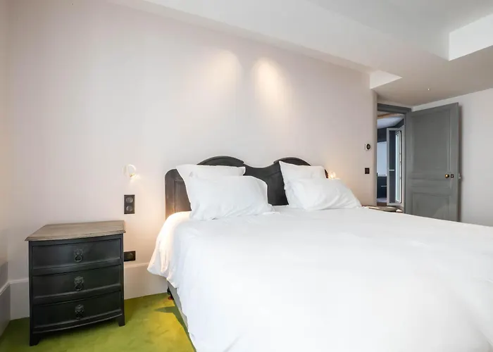 Cote Paradis - De Charme Au Centre-ville De ボーヌ