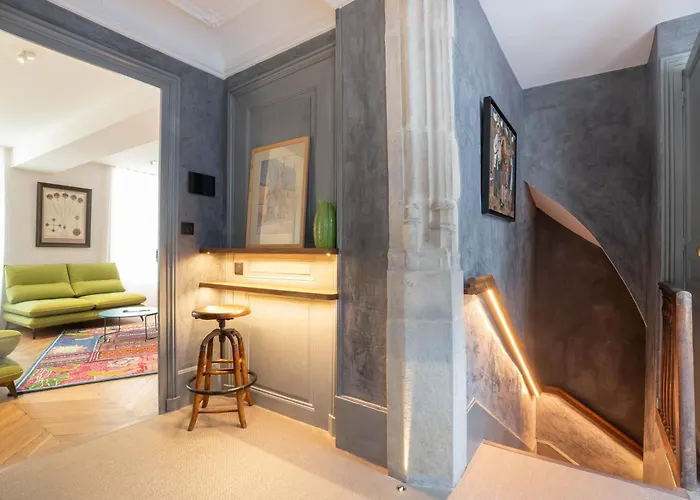 Cote Paradis - De Charme Au Centre-ville De アパート *