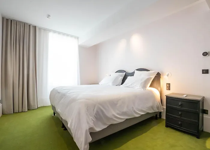 Cote Paradis - De Charme Au Centre-ville De ボーヌ